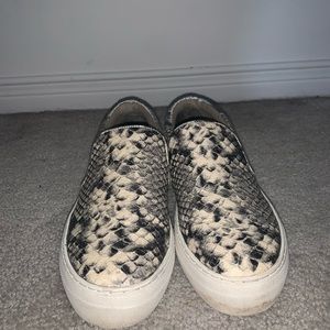 Steve Madden Snake skin loafers